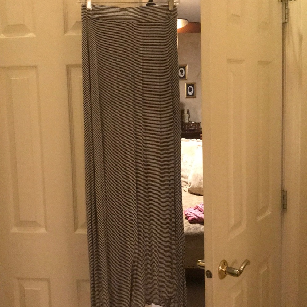 Brandy Melville Maxi Skirt with side slit